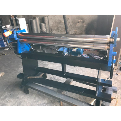 Вальцы AZMT-V1300х2 редукторный подъем Вальцы AZMT-V1300х2 редукторный подъем